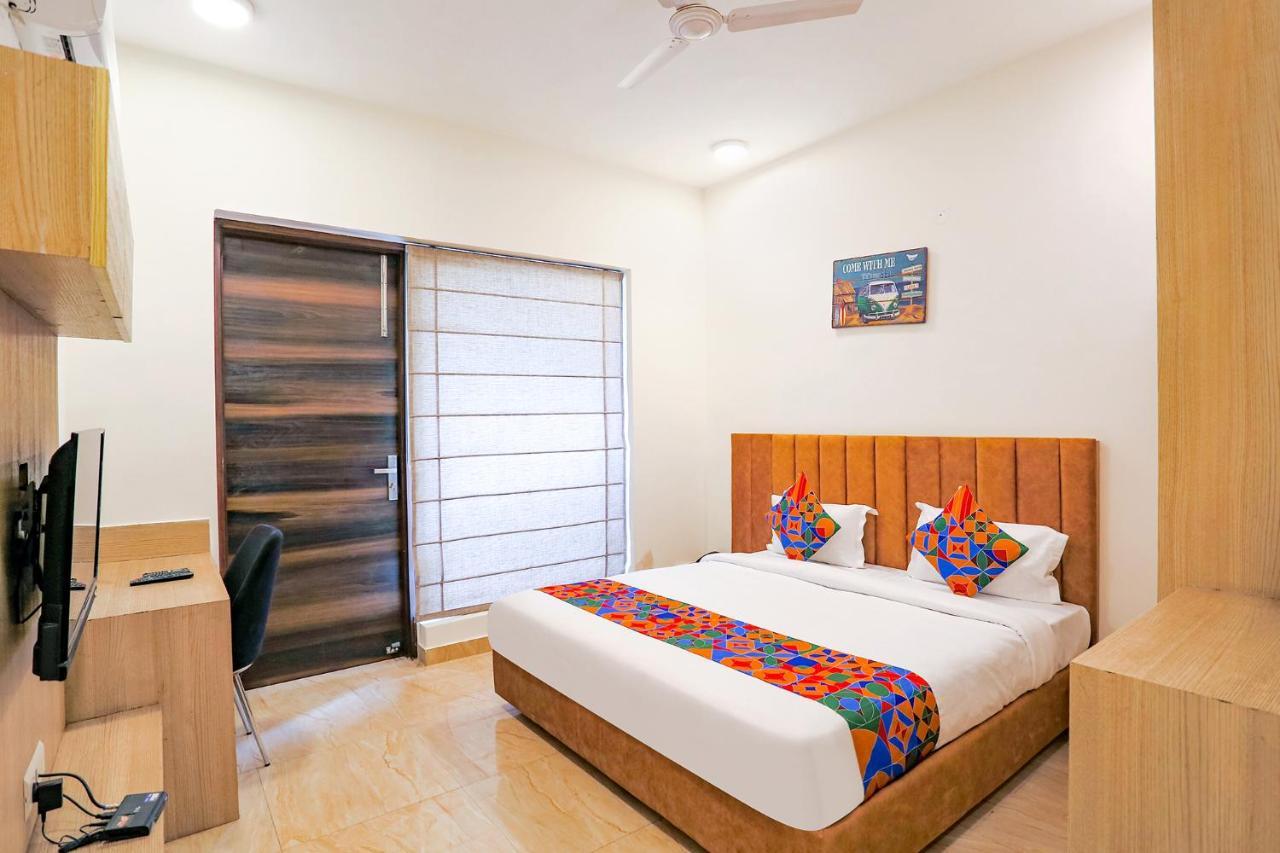 Fabhotel Ab Inn Huda City Center Gurgaon Esterno foto